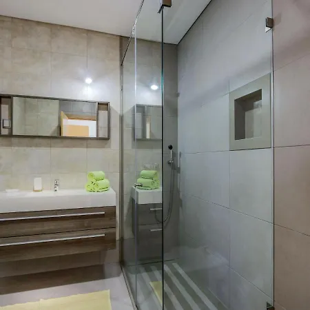 V4, Jardins Branqueira2 Near Beach, Albufeira