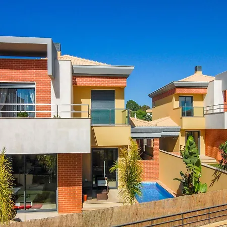 Villa V4, Jardins Branqueira2 Near Beach, *