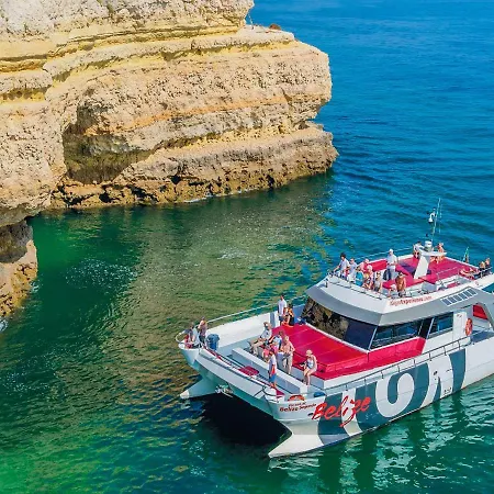 V4, Jardins Branqueira2 Near Beach, Villa