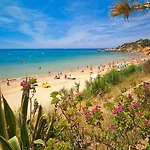 Willa V4, Jardins Branqueira2 Near Beach, *