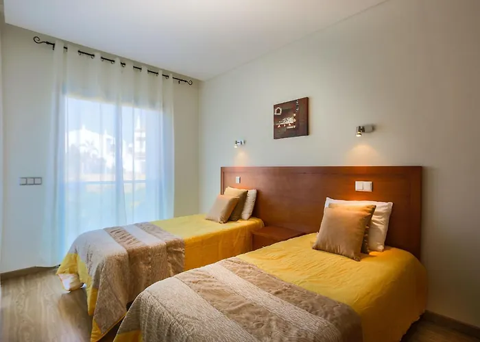 V4, Jardins Branqueira2 Near Beach,