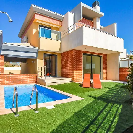 V4, Jardins Branqueira2 Near Beach, Villa Albufeira